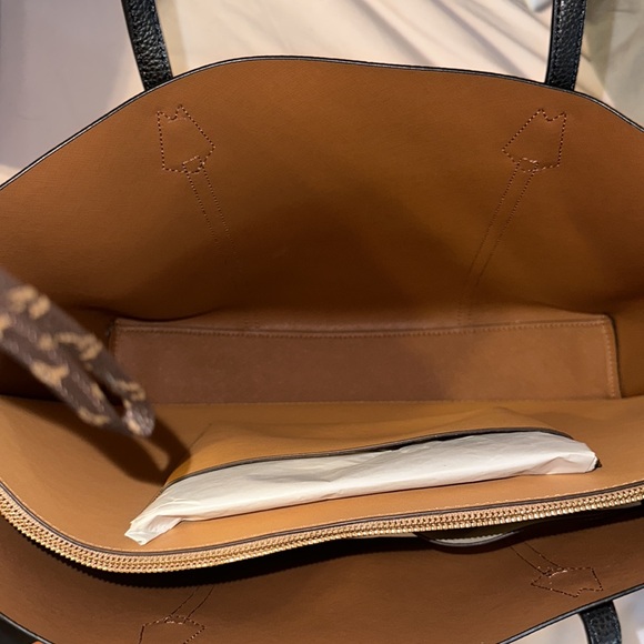 NWT Tory Burch Perry triple compartment tote black pebbled leather very large - Picture 4 of 16